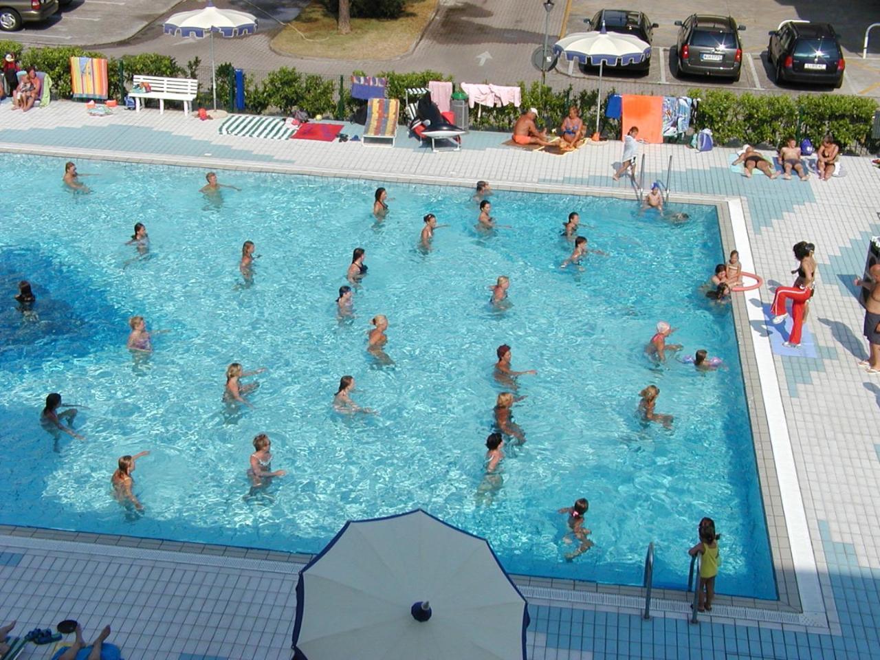 Appartamenti Valbella Con Piscina Bibione Buitenkant foto